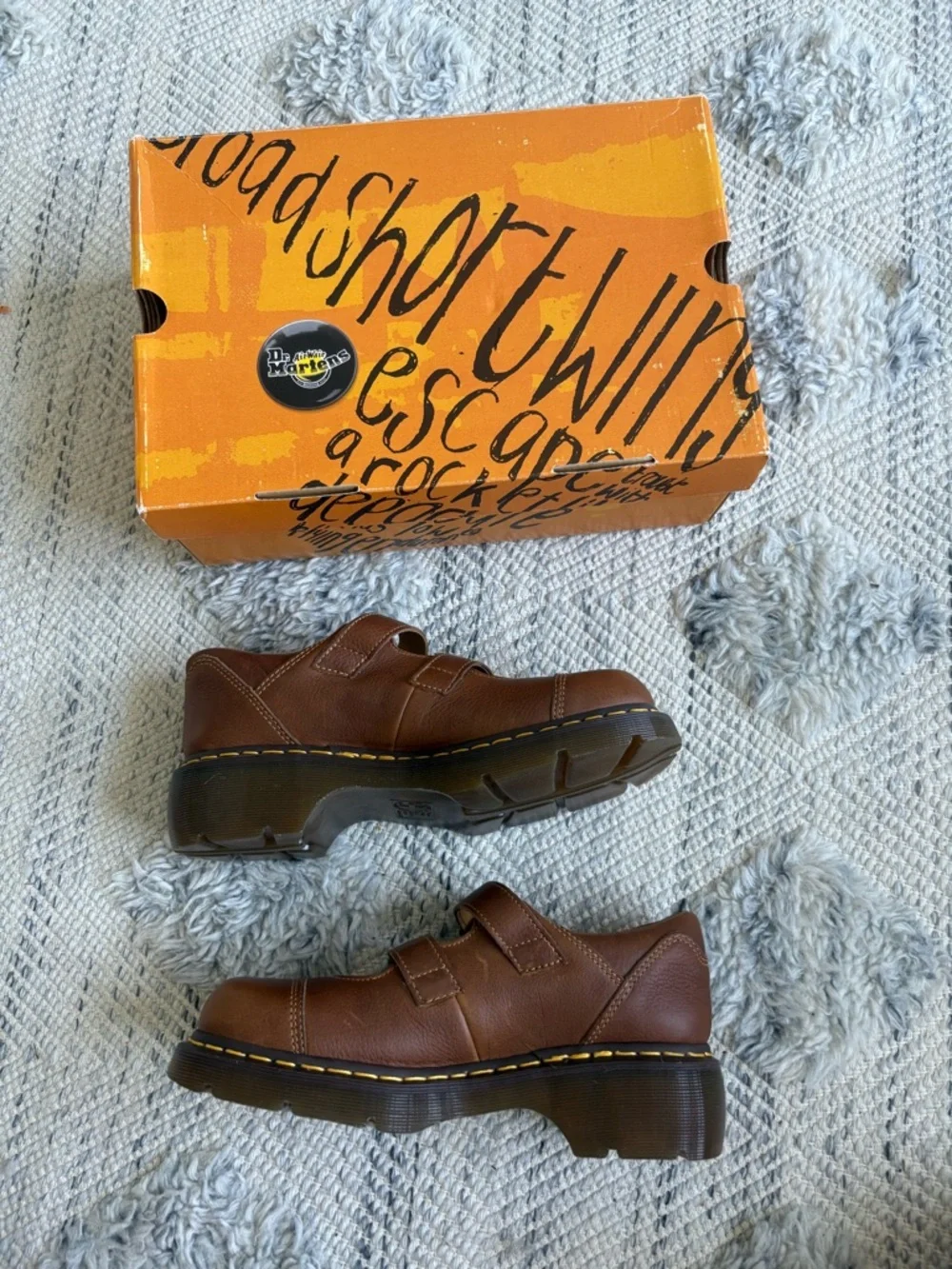 Dr. Martens - Picture 3 of 11